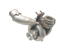 Turbosuflantă 8200447624 GT1852V 2.2 DCI Renault 718089-7