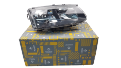 Far Dreapta Renault Safrane 2 7700411206 7701049855 Xenon Nou Original
