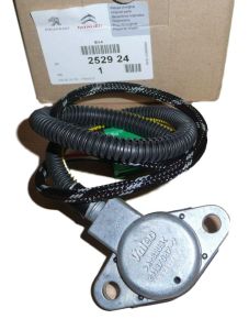 Senzor Presiune Ulei Original Citroen Peugeot 252924 8201533009 AL4 DP0