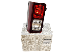 Far Dreapta Spate Trafic 3 Vivaro 2 NV300 265548758R Nou Original