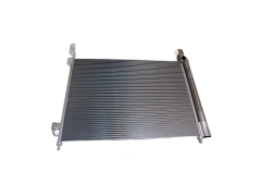 Condensator aer condiționat Nou Original 921005115R Renault