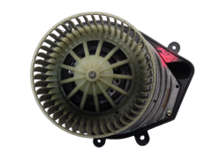 Motor Ventilator Încălzire VW Passat Audi A4 8D1820021 740221233F 1084