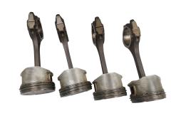 Biele Tłoki Kpl 7700110768 F4P760 1.8 16v Renault Laguna 1