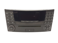 Radio CD player Mercedes-Benz A2118209889 MF2311