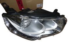 Far Dreapta Nou Original 9675139980 Citroen C-Elysee