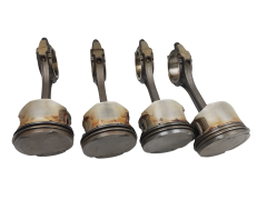 Biele Tłoki Kit 7700110768 F4P770 1.8 16v Renault Laguna 2