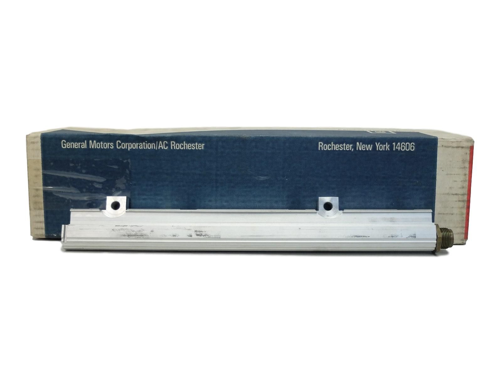 Rampă de Injecție Oldsmobile Pontiac Chevrolet 17112983 Delco main product photo